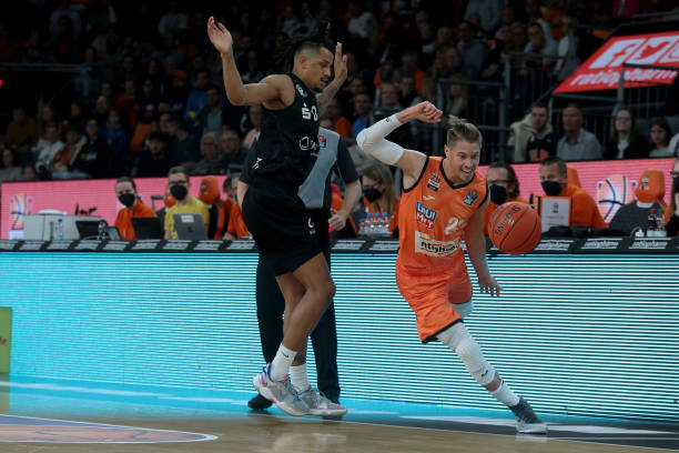 向我们展示 向我们展示